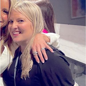 Meet your Posher, Elissa